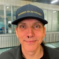 Bob Hund - Drömmen Är En Råvara / Verkligheten Är En Raffinerad Produkt (2LP) in der Gruppe Buy 2, get 25% discount bei Bengans Skivbutik AB (5509259)