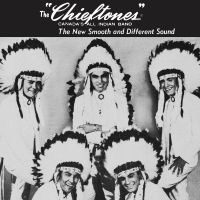 The Chieftones - The New Smooth And Different Sound in der Gruppe VINYL / Pop-Rock bei Bengans Skivbutik AB (5509485)