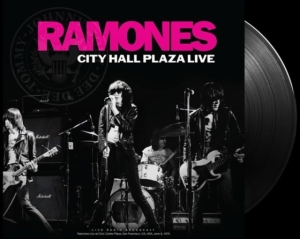 Ramones - City Hall Plaza Live (Vinyl Lp) in der Gruppe UNSERE TIPPS / Freitagsveröffentlichungen / Fredag den 5:e Jan 24 bei Bengans Skivbutik AB (5511328)