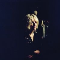 Jessica Pratt - Here In The Pitch (Brown Vinyl) in der Gruppe Kommande produkter - 10 procent bei Bengans Skivbutik AB (5519295)