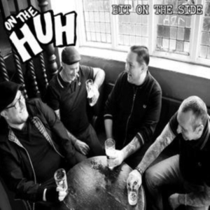 On The Huh - Bit On The Side (Transparent Navybl in der Gruppe VINYL / Pop-Rock bei Bengans Skivbutik AB (5523066)