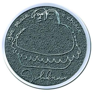 John Lennon - Give Peace A Chance Hichrome Pin Badge in der Gruppe MERCHANDISE / Merch / Pop-Rock bei Bengans Skivbutik AB (5537327)
