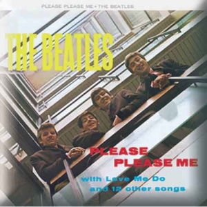 The Beatles - Please Please Me Album Pin Badge in der Gruppe MERCHANDISE / Merch / Pop-Rock bei Bengans Skivbutik AB (5537419)