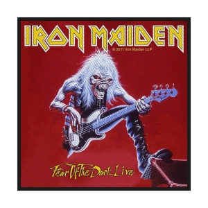 Iron Maiden - Fear Of The Dark Live Retail Packaged Pa in der Gruppe MERCHANDISE / Merch / Hårdrock bei Bengans Skivbutik AB (5537994)