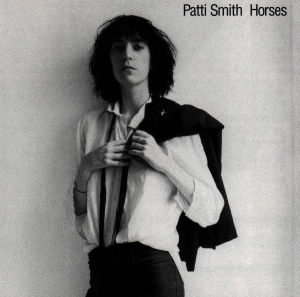 Smith Patti - Horses (CD + bonus tracks) in der Gruppe CD / Pop-Rock,Punk,Övrigt bei Bengans Skivbutik AB (554958)