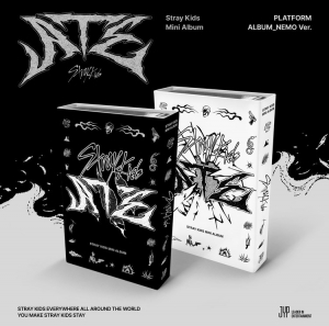 Stray Kids - Ate (Platform Album Nemo Ver.) (Random) in der Gruppe MERCHANDISE / Merch+Code / K-Pop bei Bengans Skivbutik AB (5556208)
