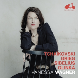 Vanessa Wagner - Glinka, Grieg, Sibelius & Tchaikovs in der Gruppe CD bei Bengans Skivbutik AB (5562609)