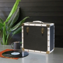 Lp Record Storage Carry Case - Black Cloth & White Leather in der Gruppe Vinylzubehör / Övrigt bei Bengans Skivbutik AB (5564420)