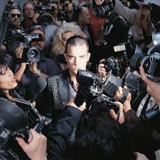 Robbie Williams - Life Thru A Lens (Picture disc - Vinyl) in der Gruppe Minishops /  bei Bengans Skivbutik AB (5574344)