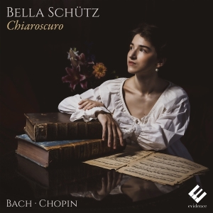 Bella Schutz - Chiaroscuro in der Gruppe Övrigt /  bei Bengans Skivbutik AB (5574853)