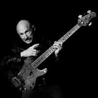 Levin Tony - Bringing It Down To The Bass in der Gruppe UNSERE TIPPS / Freitagsveröffentlichungen / 2025-01-31 bei Bengans Skivbutik AB (5575175)