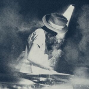 Jones Keziah - Alive & Kicking - Live in der Gruppe VINYL / Pop-Rock bei Bengans Skivbutik AB (5575196)