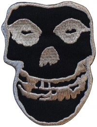 Misfits - Patch Inverted Silver Skull (8,7 X in der Gruppe MERCHANDISE / Stoffaufnäher / Pop-Rock bei Bengans Skivbutik AB (5577580)