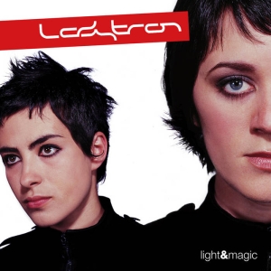 Ladytron - Light & Magic in der Gruppe UNSERE TIPPS / Freitagsveröffentlichungen / 2025-04-18 bei Bengans Skivbutik AB (5583068)