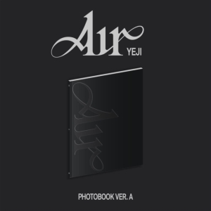 Yeji - Air (Photobook A Ver.) in der Gruppe CD bei Bengans Skivbutik AB (5586863)