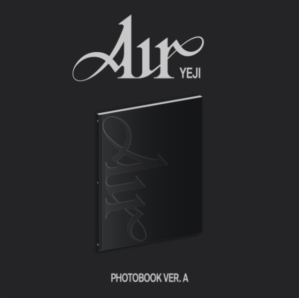 Yeji - Air (Photobook A Ver.) in der Gruppe CD / K-Pop,Pop-Rock bei Bengans Skivbutik AB (5586863)
