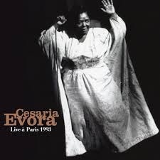 Cesária Evora - Live À Paris 1993 in der Gruppe UNSERE TIPPS / Freitagsveröffentlichungen / 2025-04-25 bei Bengans Skivbutik AB (5587402)