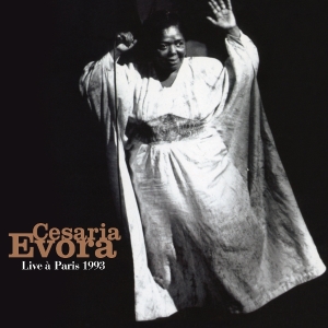 Cesária Evora - Live À Paris 1993 in der Gruppe CD / World Music bei Bengans Skivbutik AB (5587402)