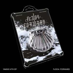 Nmixx - Fe304 : Forward (Shell Ver.) (Random Ver.) in der Gruppe MERCHANDISE / Merch+Code / Nyheter / K-Pop bei Bengans Skivbutik AB (5588423)