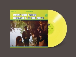 Booker T & The Mgs - Doin Our Thing (Yellow Vinyl) in der Gruppe VINYL / RnB-Soul bei Bengans Skivbutik AB (5588978)