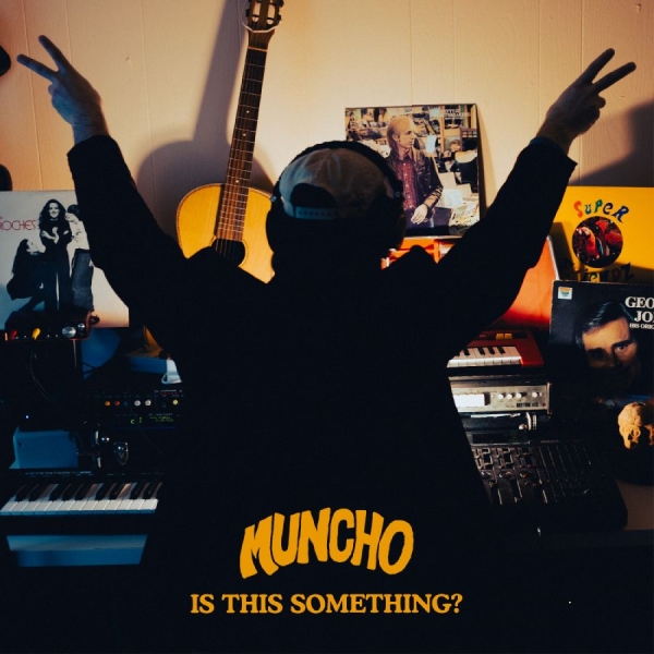 Muncho - Is This Something? in der Gruppe VINYL / Bestseller bei Bengans Skivbutik AB (5592113)