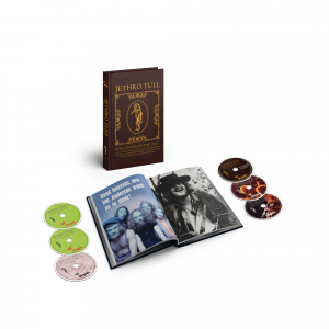 Jethro Tull - Still Living In The Past in der Gruppe MUSIK / CD+Blu-ray / Kommande / Pop-Rock bei Bengans Skivbutik AB (5628601)