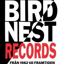 Various Artists - Birdnest Records Från 1982 Till Nyss (3LP) in der Gruppe UNSERE TIPPS / Freitagsveröffentlichungen / 2025-06-06 bei Bengans Skivbutik AB (5628879)