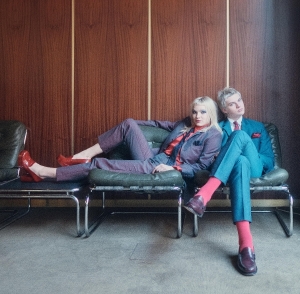 Molotovs - Wasted On Youth in der Gruppe CD / Kommande / Pop-Rock bei Bengans Skivbutik AB (5631556)