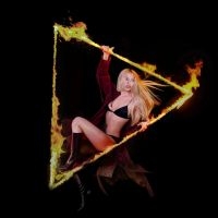 Ava Max - Don't Click Play in der Gruppe UNSERE TIPPS / Freitagsveröffentlichungen / 2025-08-22 bei Bengans Skivbutik AB (5633396)