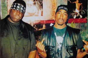 Thug Life - Biggie & Tupac 91,5 X 61 Cm in der Gruppe Merchandise bei Bengans Skivbutik AB (5634363)