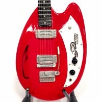 Queen - Minigitarr Brian May (Höjd Ca 25Cm) in der Gruppe MERCHANDISE / Accessoarer / Hårdrock bei Bengans Skivbutik AB (5635157)