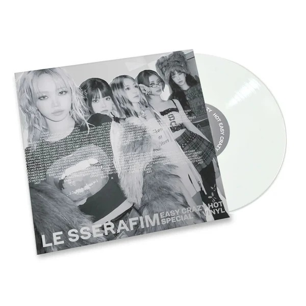 Le Sserafim - Easy-Crazy-Hot (Special Vinyl Silver) in der Gruppe UNSERE TIPPS / Freitagsveröffentlichungen / 2025-09-05 bei Bengans Skivbutik AB (5637090)