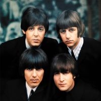 Beatles - Covers Vol. 1 (Blue Vinyl) in der Gruppe VINYL / Kommande / Pop-Rock bei Bengans Skivbutik AB (5637159)