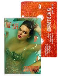 Taylor Swift - The Life Of A Showgirl (Mc) in der Gruppe Kommande / Pop-Rock bei Bengans Skivbutik AB (5637644)