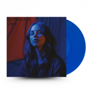 Slowgold - Lugna (Blue Vinyl LP) in der Gruppe UNSERE TIPPS / Freitagsveröffentlichungen / 2025-10-10 bei Bengans Skivbutik AB (5640800)