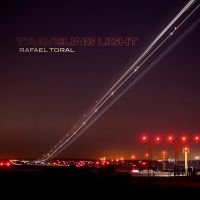 Toral Rafael - Traveling Light in der Gruppe VINYL / Kommande / Pop-Rock bei Bengans Skivbutik AB (5641213)