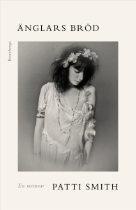 Patti Smith - Änglars Bröd in der Gruppe Övriga böcker / Kommande bei Bengans Skivbutik AB (5642164)