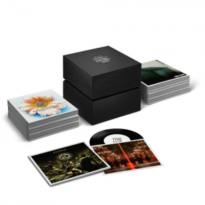 Rammstein - Xxxiii (Ltd 33 Vinylsingles Boxset) in der Gruppe VINYL / Kommande / Hårdrock bei Bengans Skivbutik AB (5643304)