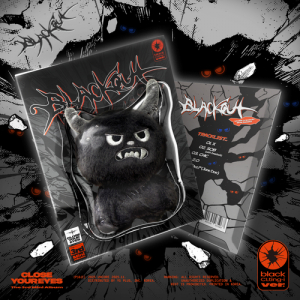 Close Your Eyes  - Blackout (Black Clting-I Ver.) in der Gruppe MERCHANDISE / Merch+Code / Kommande / K-Pop bei Bengans Skivbutik AB (5647725)