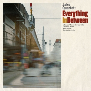 Jako Quartet - Everything In Between in der Gruppe CD / Kommande / Jazz bei Bengans Skivbutik AB (5648090)
