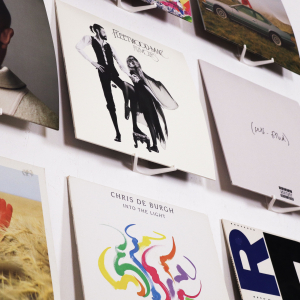 Accessories - Vinylhållaren Vit (2 Pack)  in der Gruppe Vinylzubehör / Kommande bei Bengans Skivbutik AB (5649500)