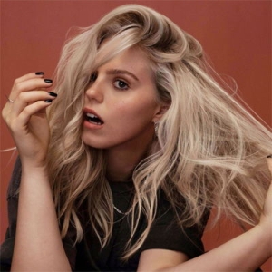 Reneé Rapp - Everything To Everyone (Deluxe Edition) in der Gruppe CD / Pop-Rock bei Bengans Skivbutik AB (5652170)