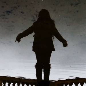 Waterbaby - Memory Be A Blade (Ltd Pearl Arctic in der Gruppe VINYL / Kommande / Pop-Rock bei Bengans Skivbutik AB (5654326)