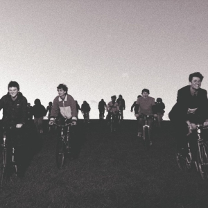 Friko - Something Worth Waiting For in der Gruppe VINYL / Kommande / Pop-Rock bei Bengans Skivbutik AB (5656742)