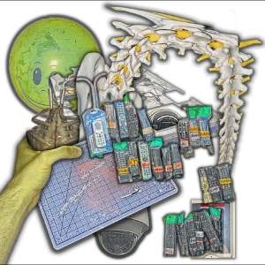 Lip Critic - Theft World in der Gruppe CD bei Bengans Skivbutik AB (5658116)