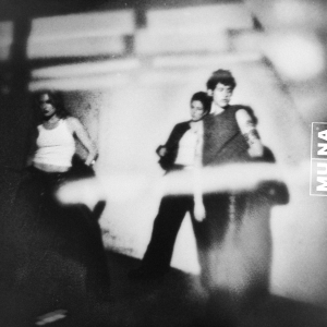 Muna - Dancing On The Wall (Ltd Clear Red in der Gruppe VINYL / Kommande / Pop-Rock bei Bengans Skivbutik AB (5658272)