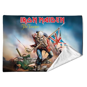 Iron Maiden - Trooper Small Fleece Blanket in der Gruppe MERCHANDISE / Merch / Nyheter / Hårdrock bei Bengans Skivbutik AB (5663174)