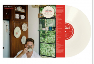 Niall Horan - Dinner Party (Porcelain Vinyl) in der Gruppe VINYL / Kommande / Pop-Rock bei Bengans Skivbutik AB (5666153)