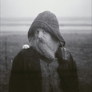 Mary In The Junkyard - Role Model Hermit in der Gruppe CD / Kommande / Pop-Rock bei Bengans Skivbutik AB (5667940)