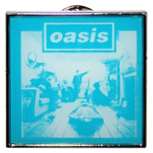 Oasis - Definitely Maybe Blue Tone Pin Badge in der Gruppe MERCHANDISE / Pin-Button Badge / Pop-Rock bei Bengans Skivbutik AB (5668617)